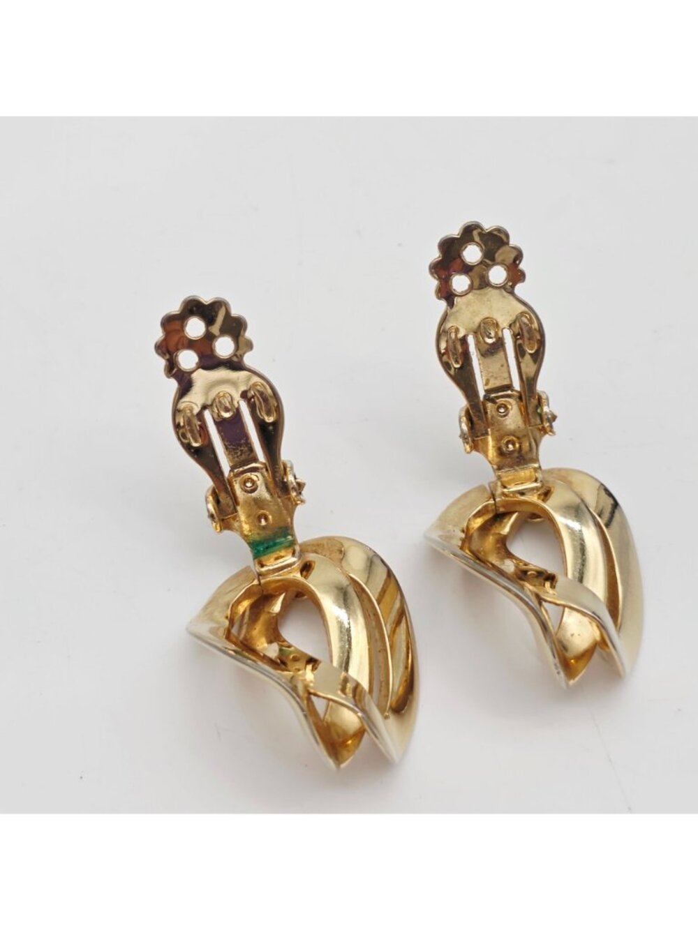 Vintage Gold-Tone Clip-On Earrings With Abstract Swirl Design 1" - Picture 7 of 7